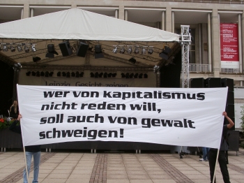wer von kapitalismus nicht reden will, soll auch von gewalt schweigen