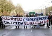 ProtestiererInnen gegen die rechte Demo
