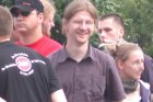 David Petereit (Mitte) mit Vorpommerschen und Brandenburger Neonazis in Peenemünde