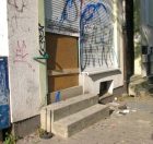 Nazi-Laden nach Angriff
